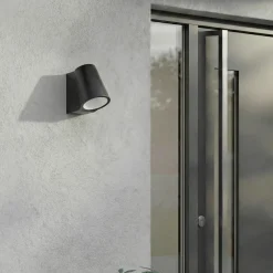 Lindby LED-ulkoseinävalaisin Illuvia, mattamusta, IP54