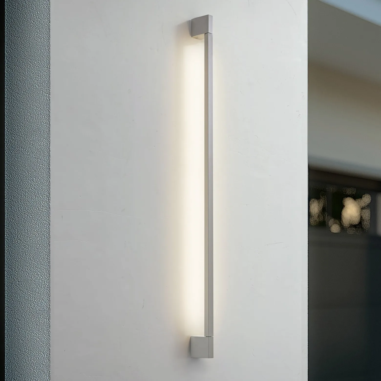 Lindby LED-ulkoseinävalaisin Neano, 120 cm, kiviharmaa, IP54