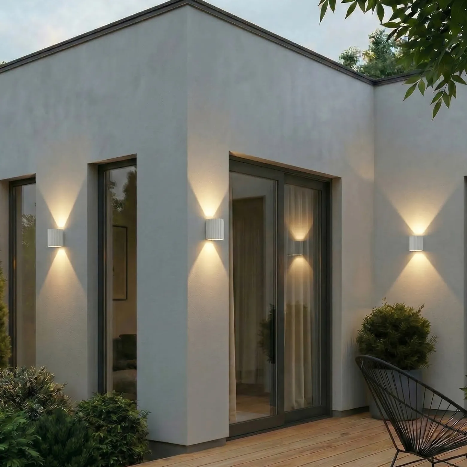 Lindby LED-ulkoseinävalaisin Ralino, valkoinen, 2-lamppuinen, IP65