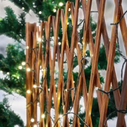 Lindby LED-valoketju Kaloyan, 200 valoa, pistotulppa, 2,3 m