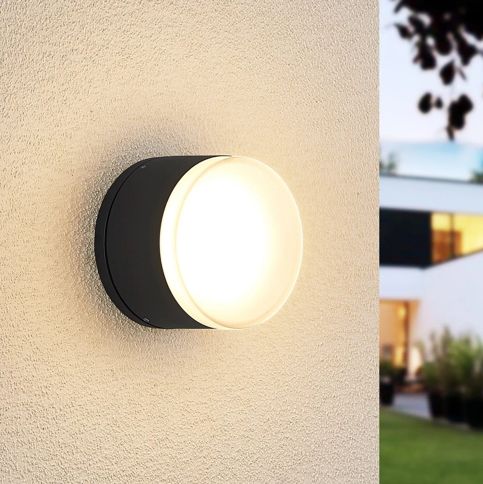 Lindby Mathea LED-ulkokattovalaisin, sylinterimäinen