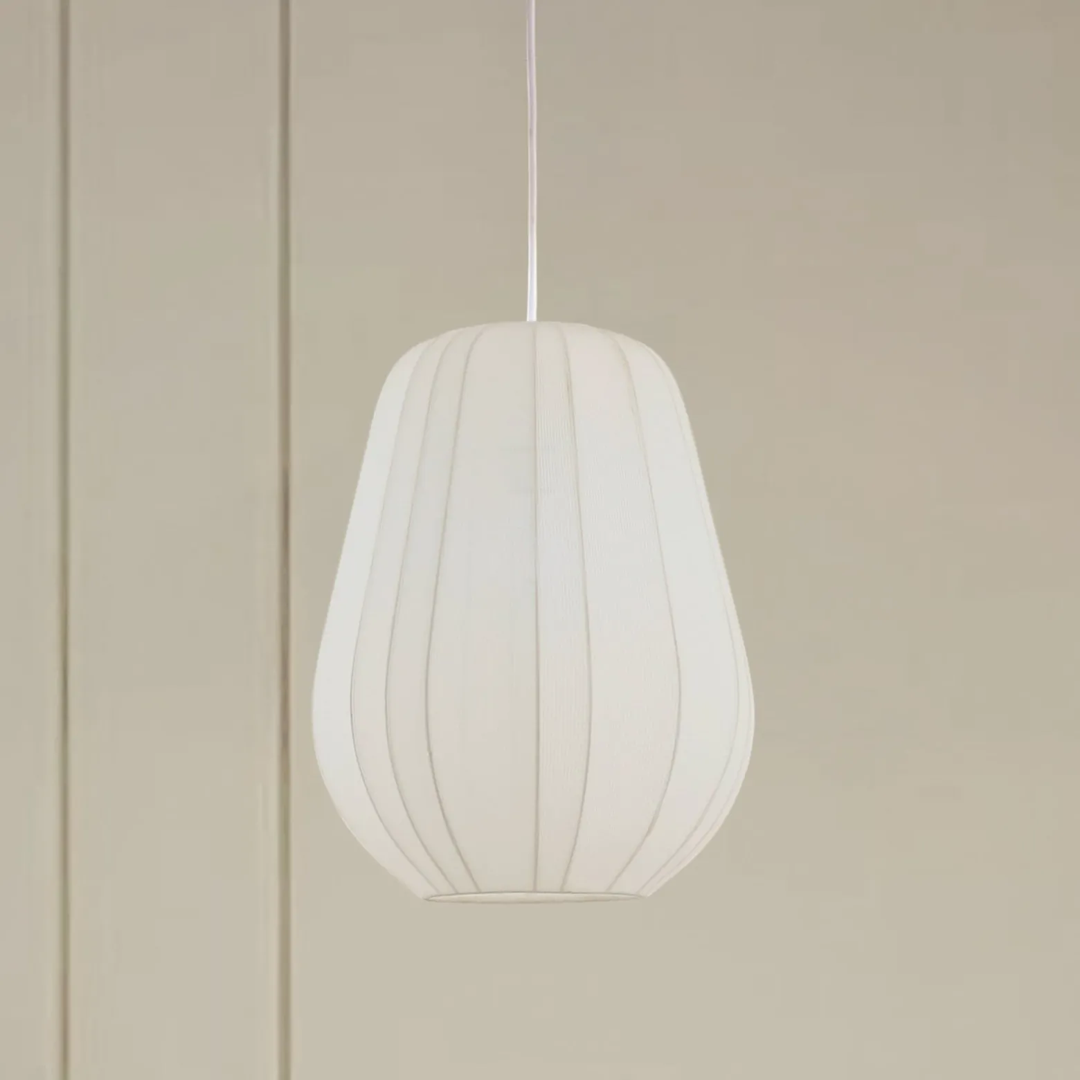 Lindby Riippuvalaisin Helin, valkoinen, Ø 30 cm, kangasta