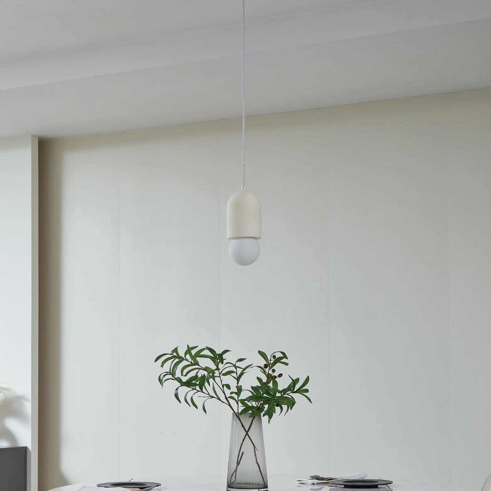 Lindby riippuvalaisin Nielson, Ø 11 cm, beige, kipsi