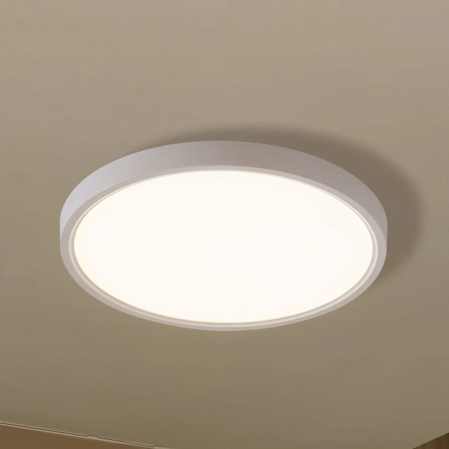 Lindby Smart LED-kattovalaisin Deika, Ø 40 cm, valkoinen, Tuya