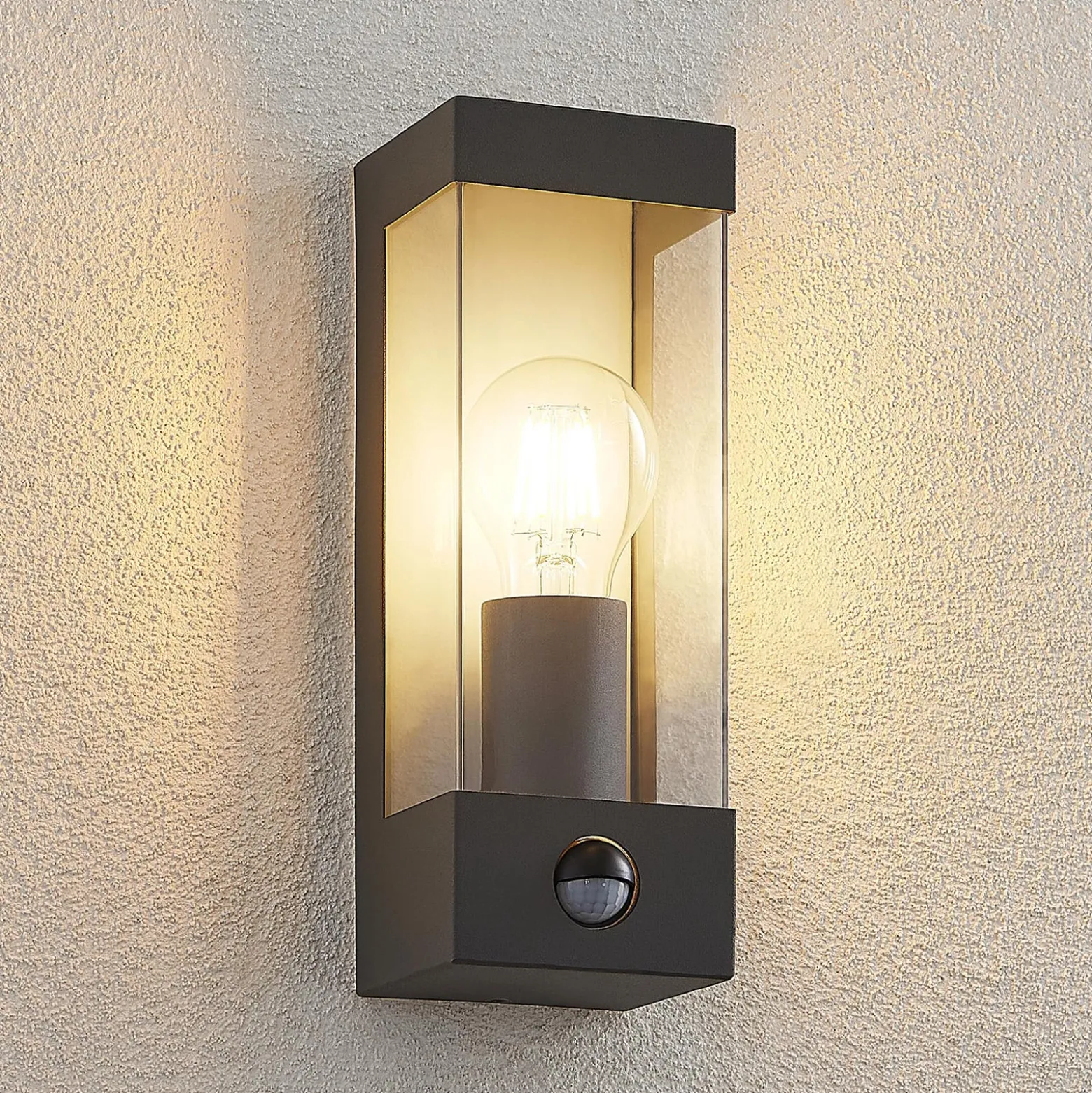 Lindby ulkoseinävalaisin Tilian, sensori, korkeus 25 cm, antrasiitti