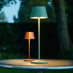LOOM DESIGN LED-akkukäyttöinen pöytävalaisin Modi Micro, IP65, corten