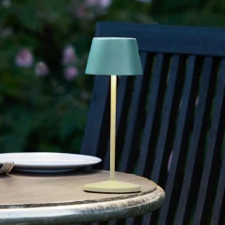 LOOM DESIGN LED-akkukäyttöinen pöytävalaisin Modi Micro, IP65, vihreä