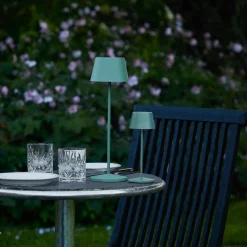 LOOM DESIGN LED-akkukäyttöinen pöytävalaisin Modi Micro, IP65, vihreä