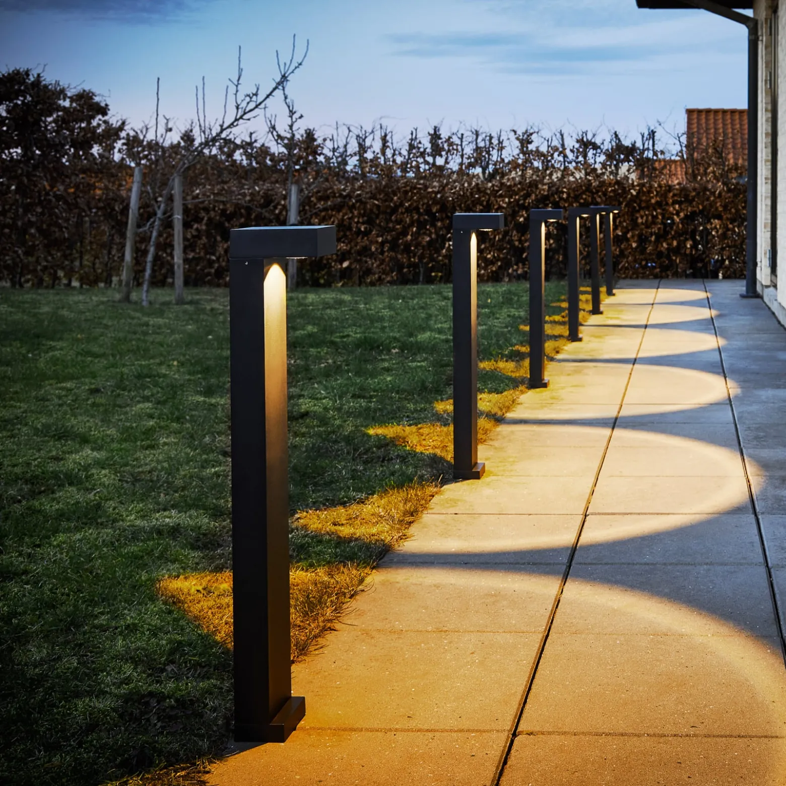 LOOM DESIGN LED-pylväsvalaisin Arn, corten-teräs, korkeus 70 cm, alumiini