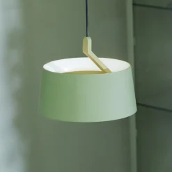 LOOM DESIGN LED-riippuvalaisin Cookie, vihreä, alumiini Ø 15 cm