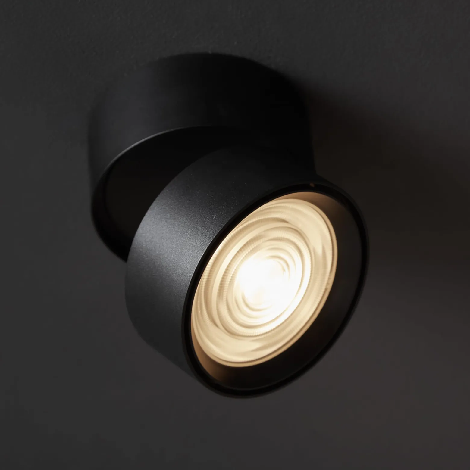 LOOM DESIGN Ray LED kattospotti Ø9.3cm 13W musta