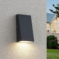 Lucande Adarey -LED-ulkoseinävalaisin, IP54