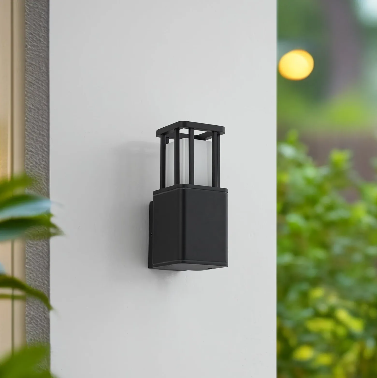 Lucande Dakil LED-ulkoseinävalaisin, musta, alumiini