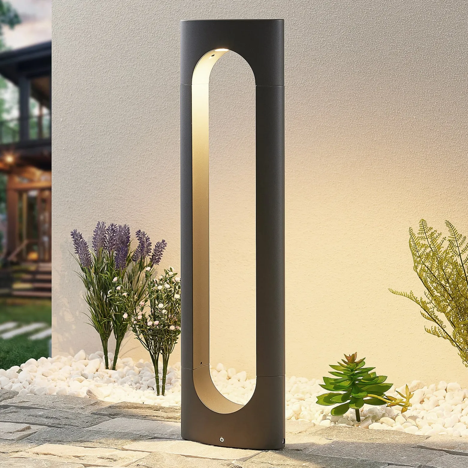 Lucande Fenti LED polkujen valaisin, 65 cm