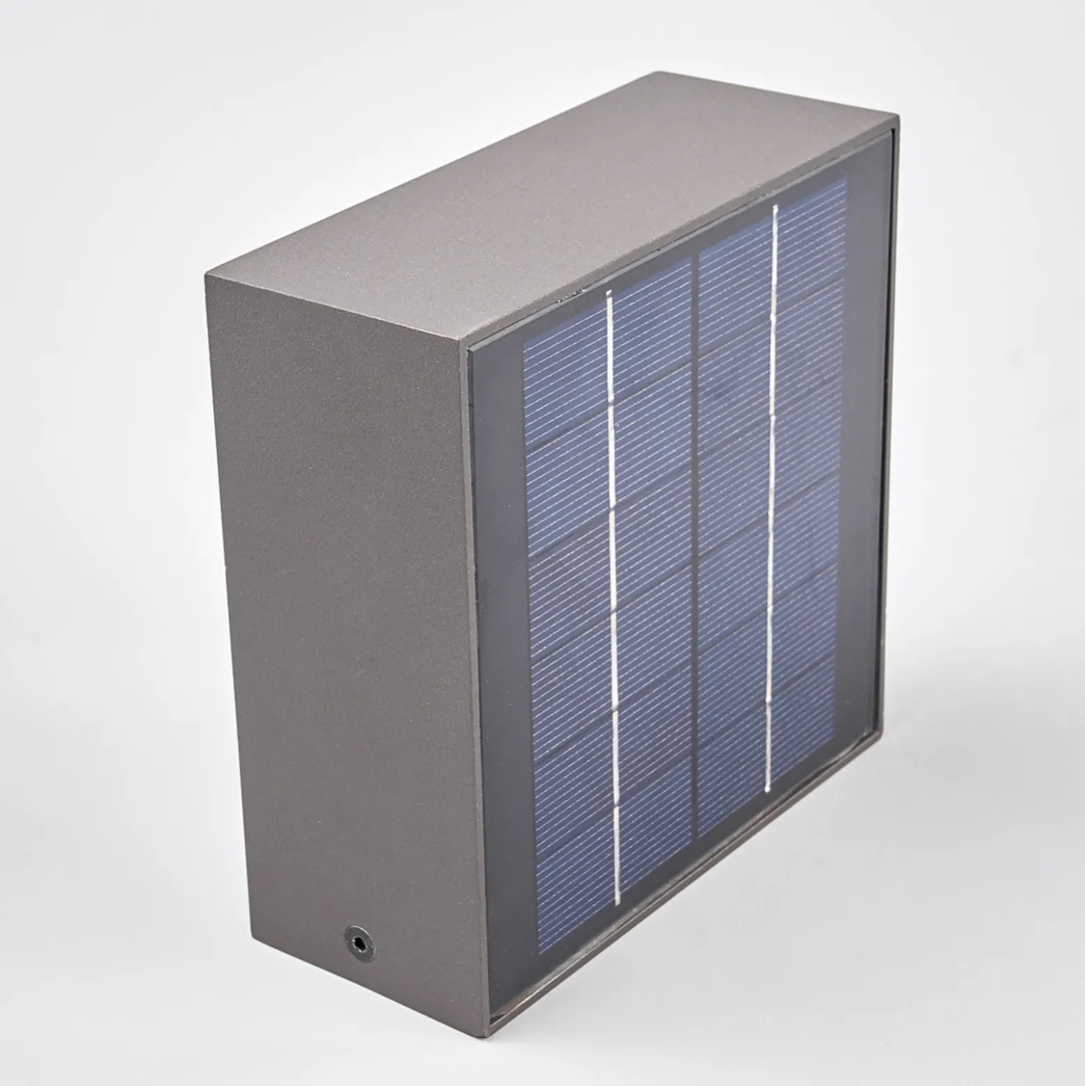 Lucande LED-aurinkoseinävalaisin Mahra, antrasiitti, metalli, anturi