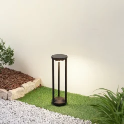 Lucande LED-aurinkovalaisin Nilea, Ø 16 cm, musta, anturi
