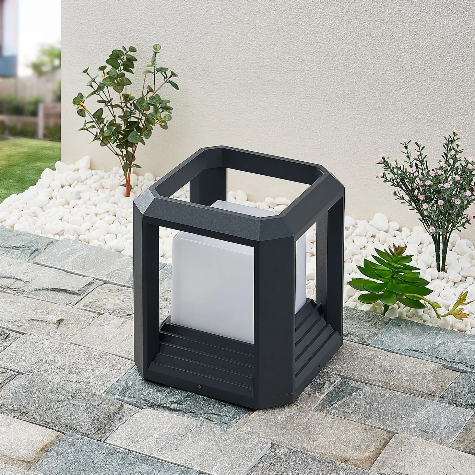 Lucande LED jalustavalaisin Serenella, antrasiitti, metalli, 27cm