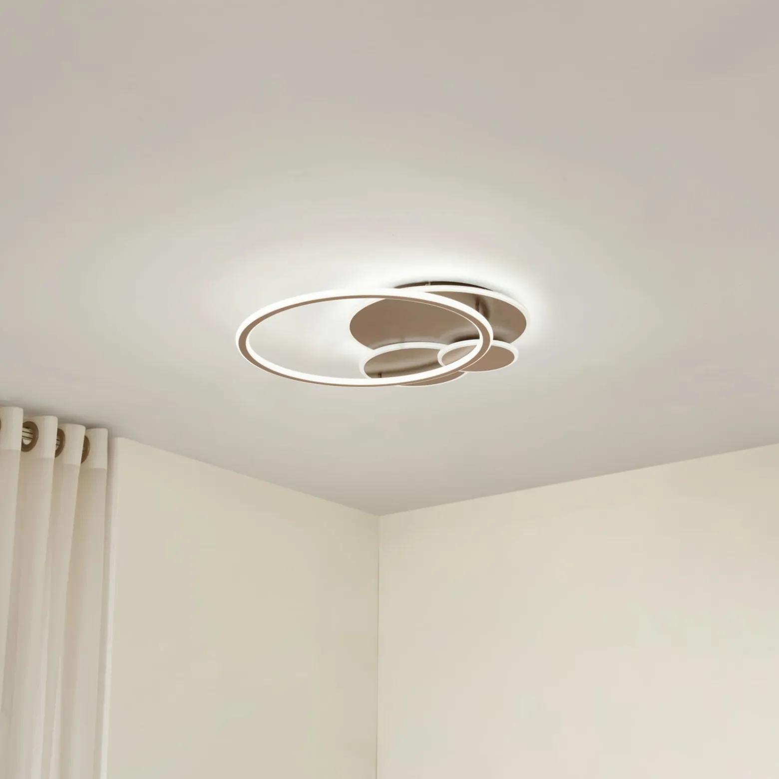 Lucande LED-kattovalaisin Circulo, kahvinruskea, CCT, himmennettävä