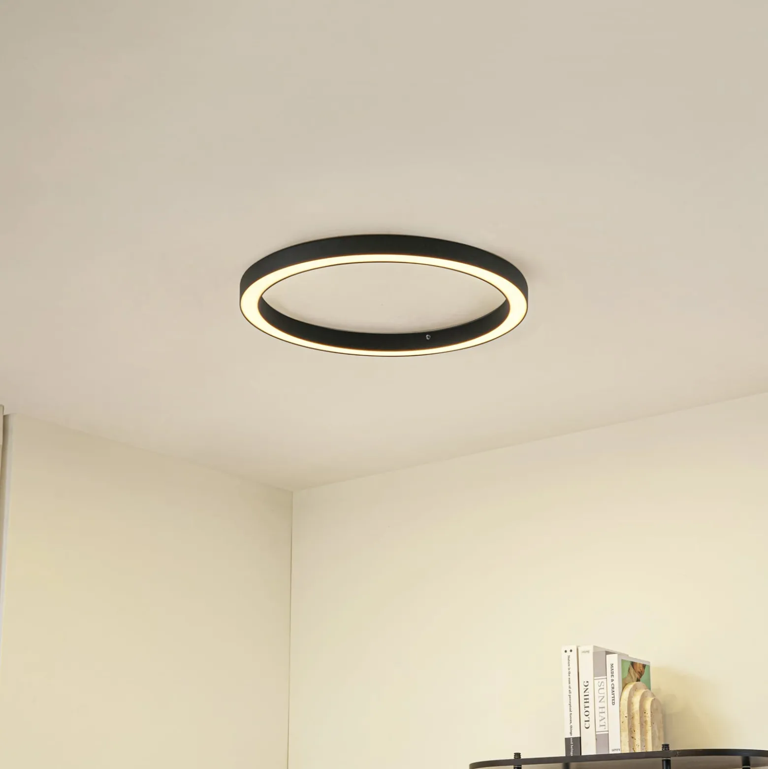 Lucande LED-kattovalaisin Neor, musta, Ø 60 cm, CCT, himmennettävä