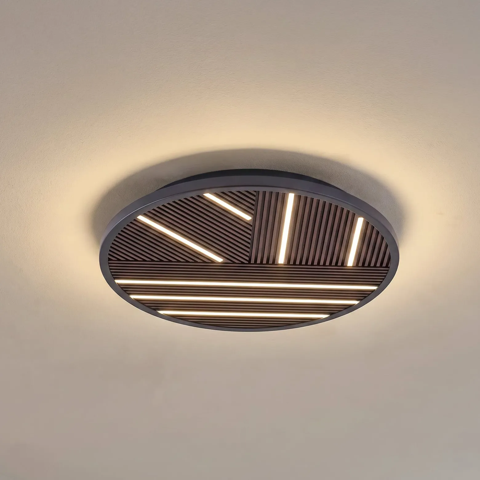 Lucande LED-kattovalaisin Orven, puu, Ø 50 cm, himmennettävä