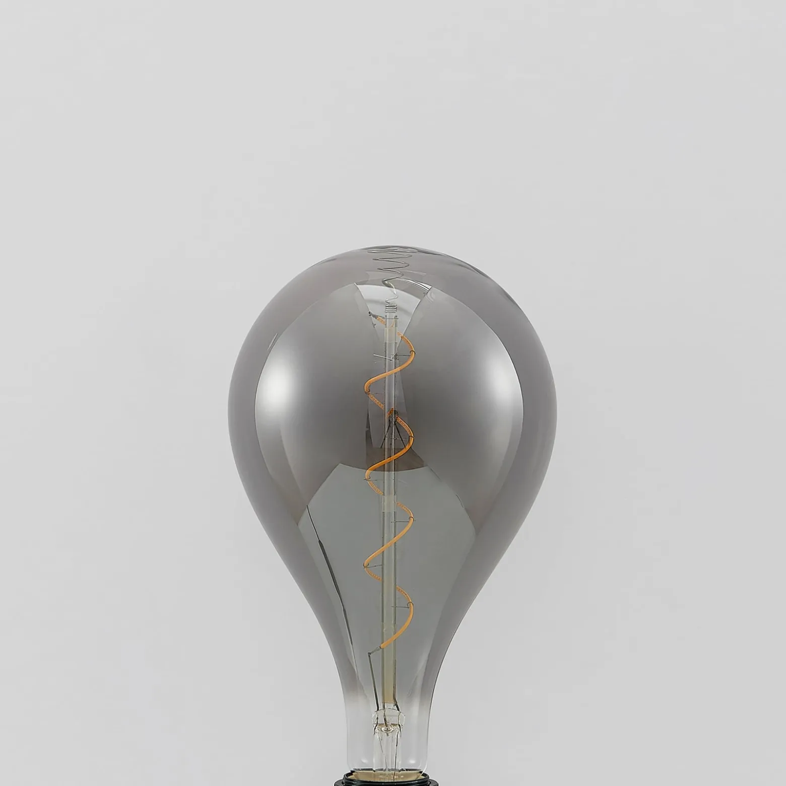 Lucande LED-lamppu E27 A160 4W 1800K himmennettävä savu