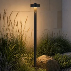 Lucande LED-pylväsvalaisin Nirella, 100 cm, musta, CCT, liiketunnistin