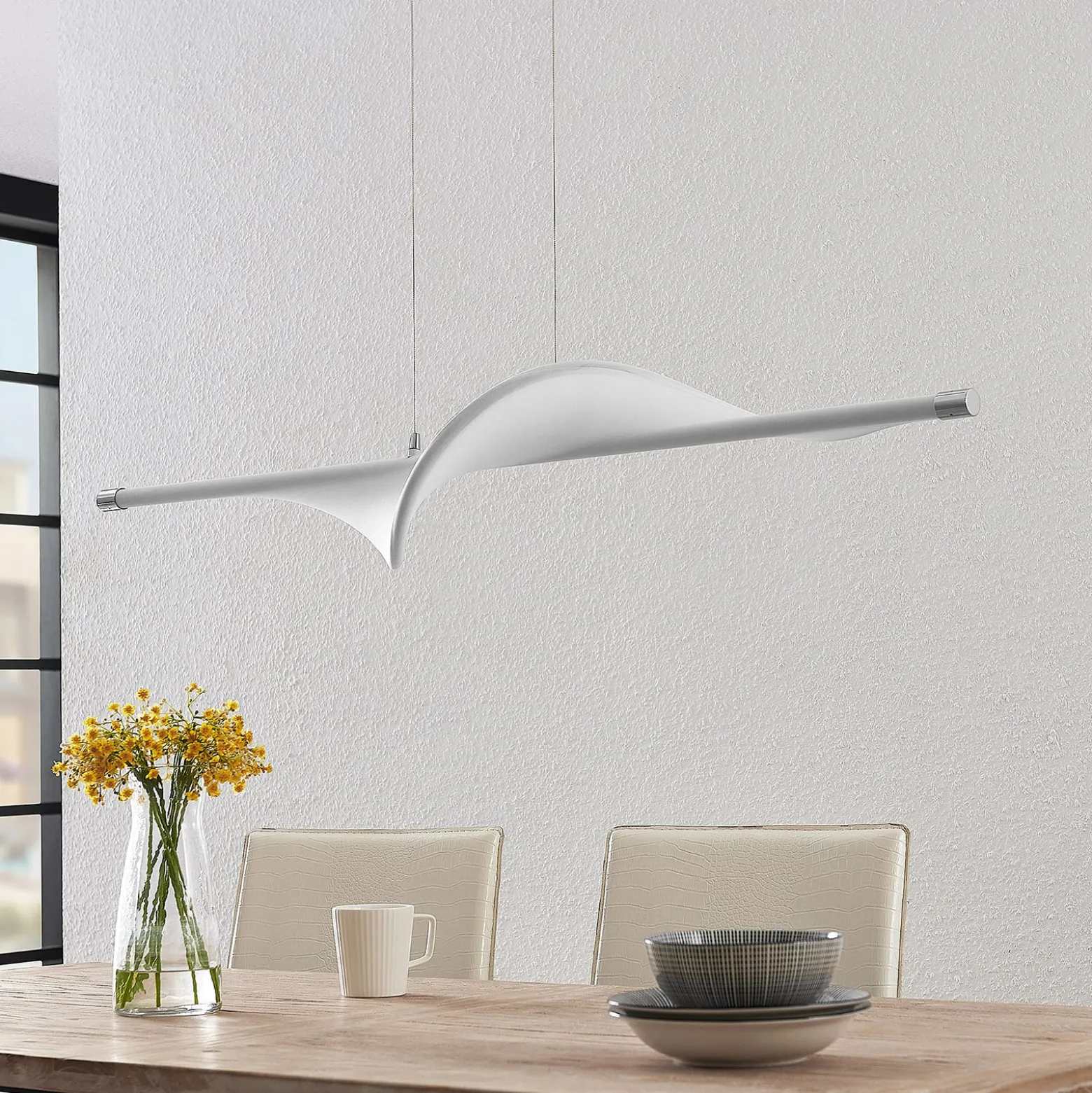 Lucande LED-riippuvalaisin Edano, 122 cm, valkoinen, tekstiili, himmennettävä