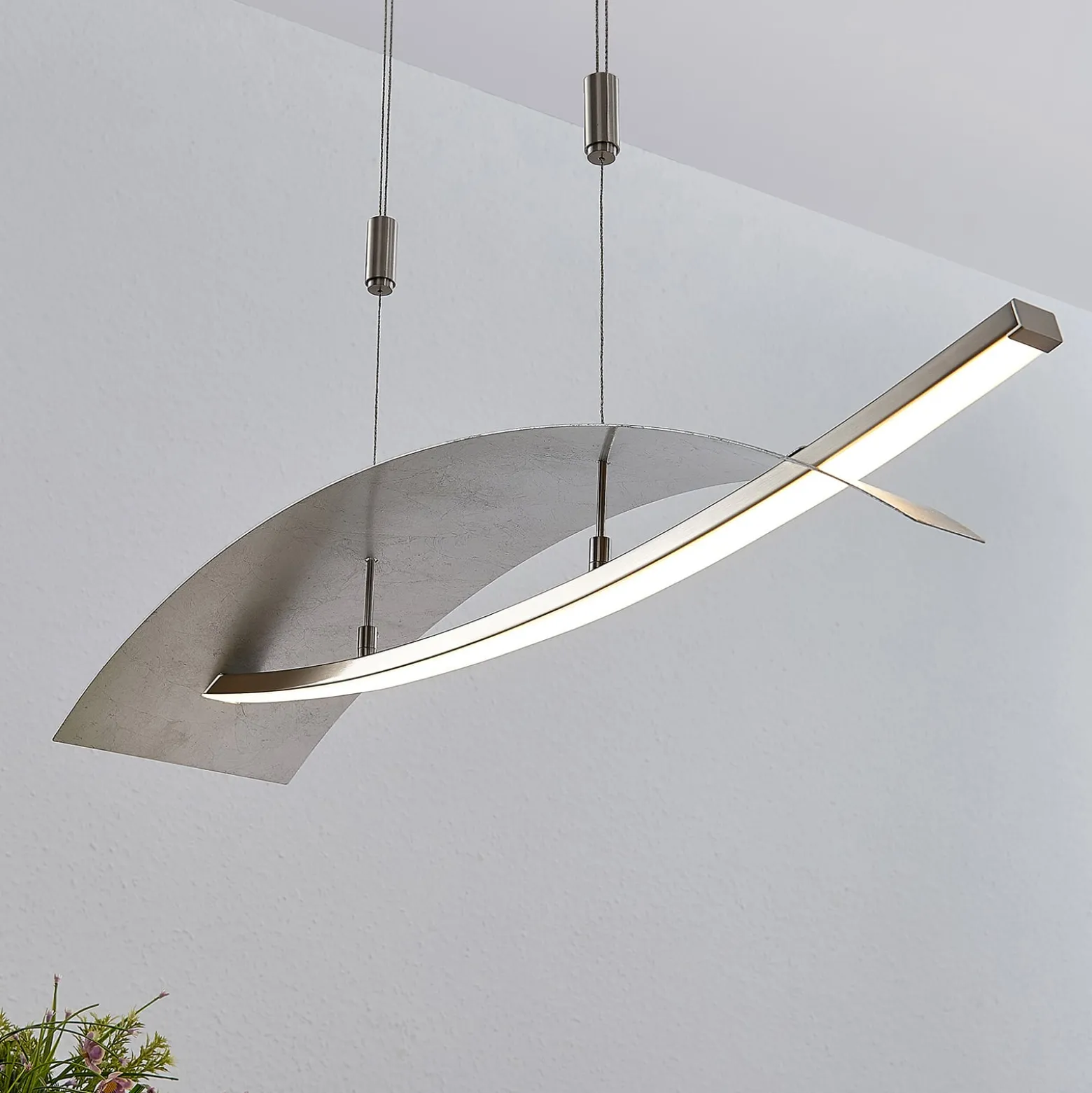 Lucande LED-riippuvalaisin Marija, 91 cm, hopea, himmennettävä