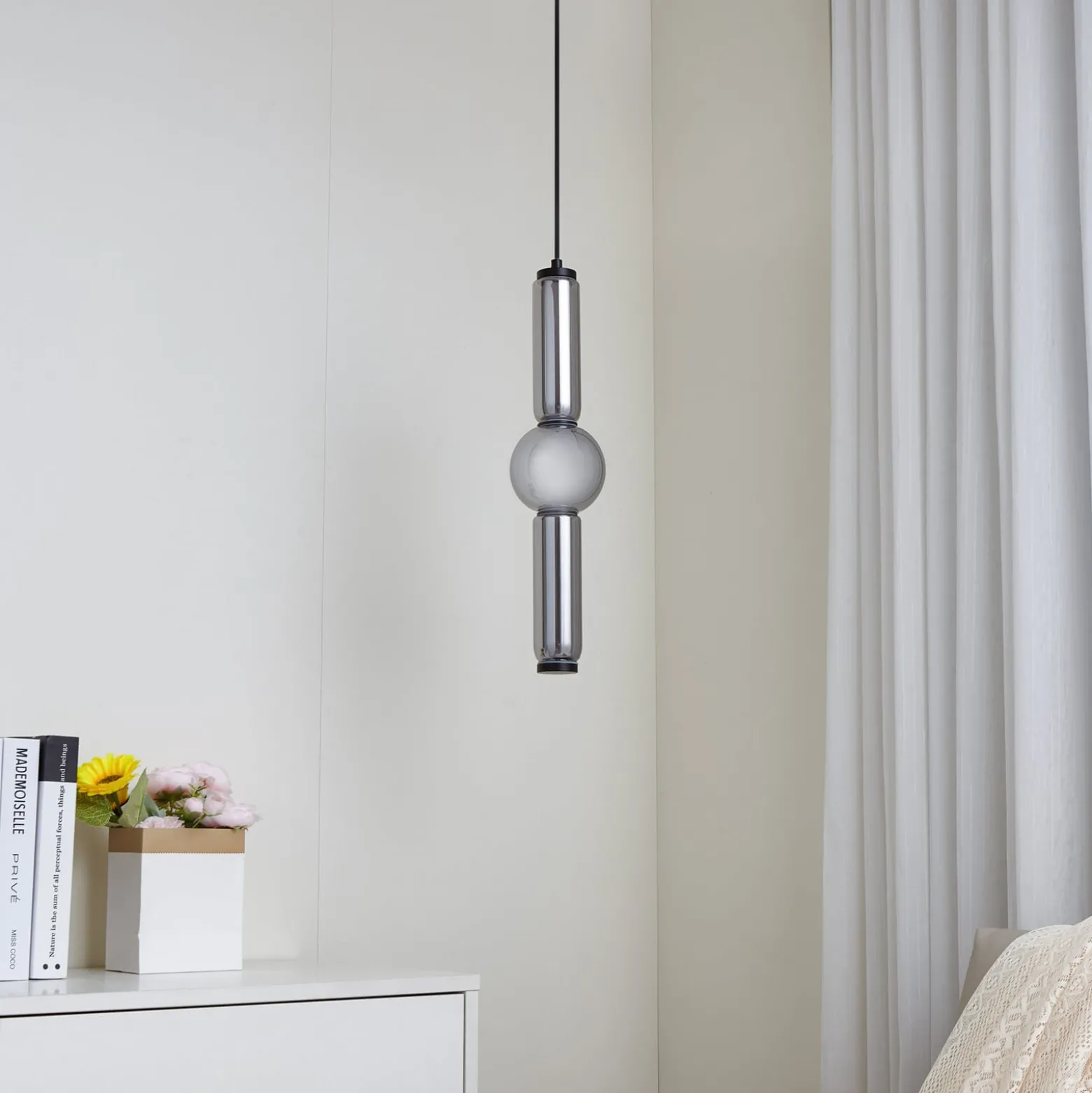 Lucande LED-riippuvalaisin Savete, savunharmaa, lasi, Ø 12 cm