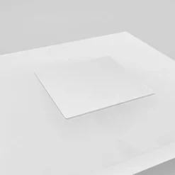 Lucande LED-seinävalaisin Berlind, 26 cm, valkoinen, lasi, metallia
