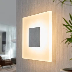 Lucande LED-seinävalaisin Berlind, 26 cm, valkoinen, lasi, metallia