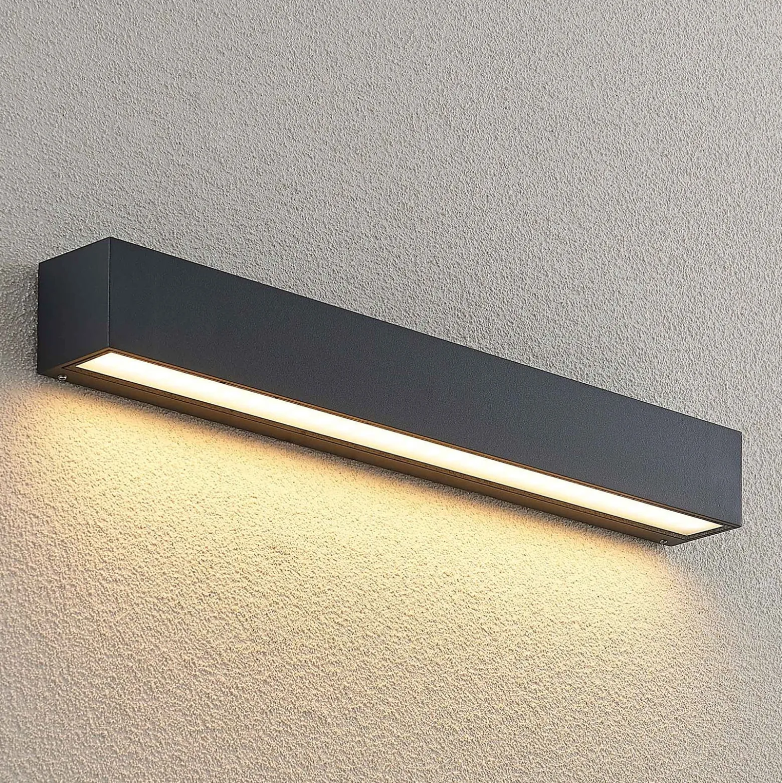 Lucande LED-seinävalaisin Lengo, 50 cm, antrasiitti, alas, 3 000 K