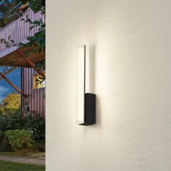 Lucande LED-seinävalaisin Lisana, pystysuora, IP44