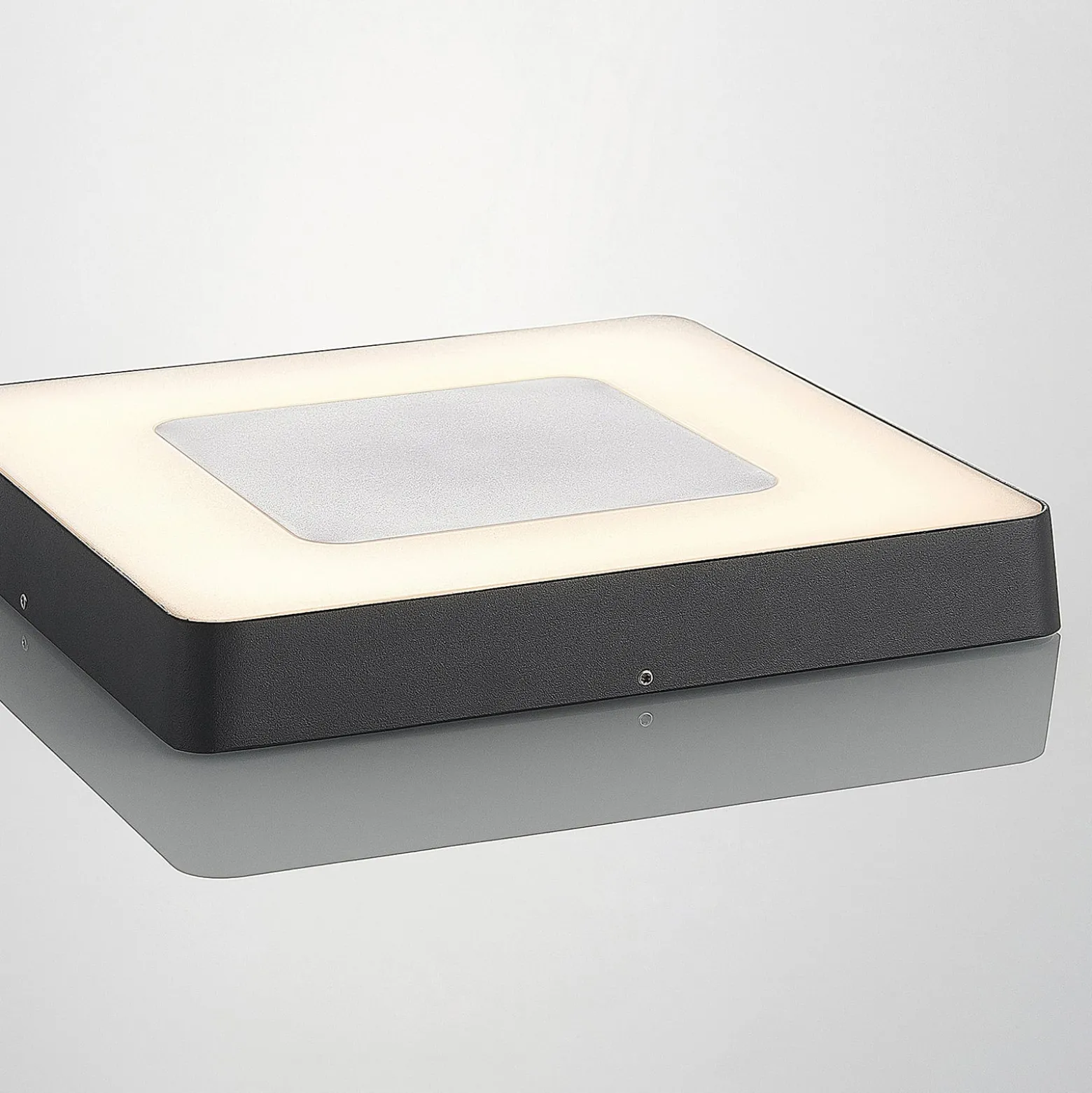 Lucande LED ulkokattovalaisin Sora, kulmikas, anturi, IP54