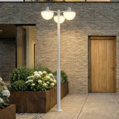 Lucande LED-ulkovalaisin Toras, vaaleanharmaa, 3-lamppuinen, CCT-himmennettävä
