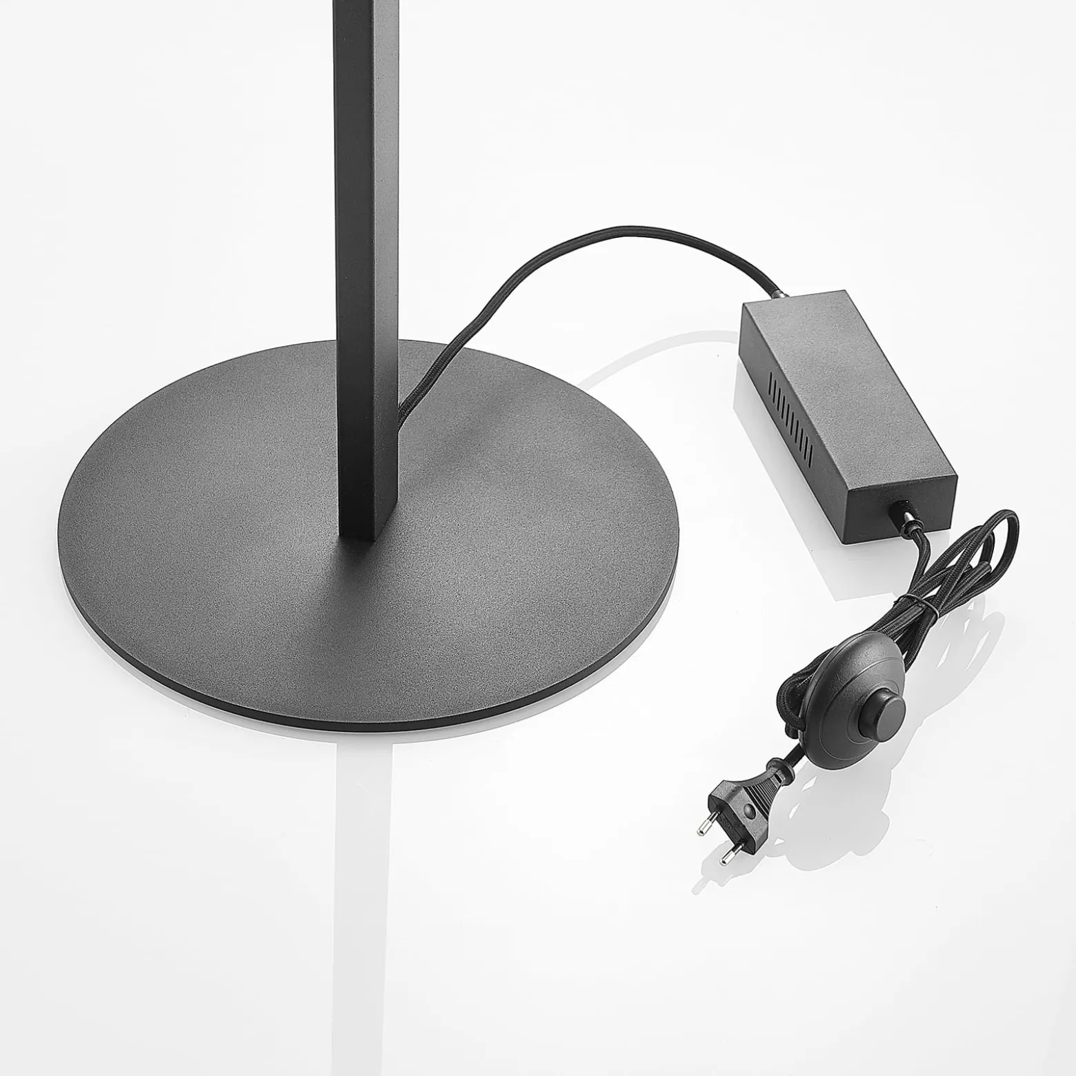 Lucande Matwei LED-lattiavalaisin, soikea, messinki