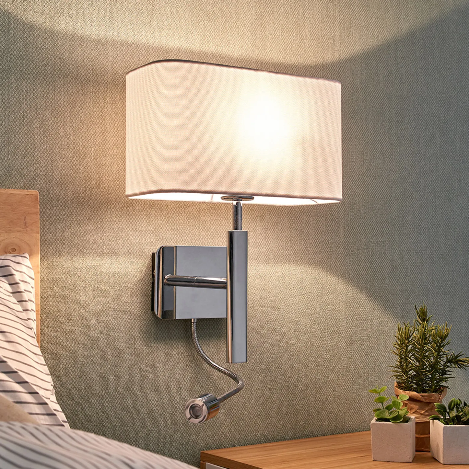 Lucande seinävalaisin Jettka, korkeus 63 cm, lukuvarsi, tekstiili