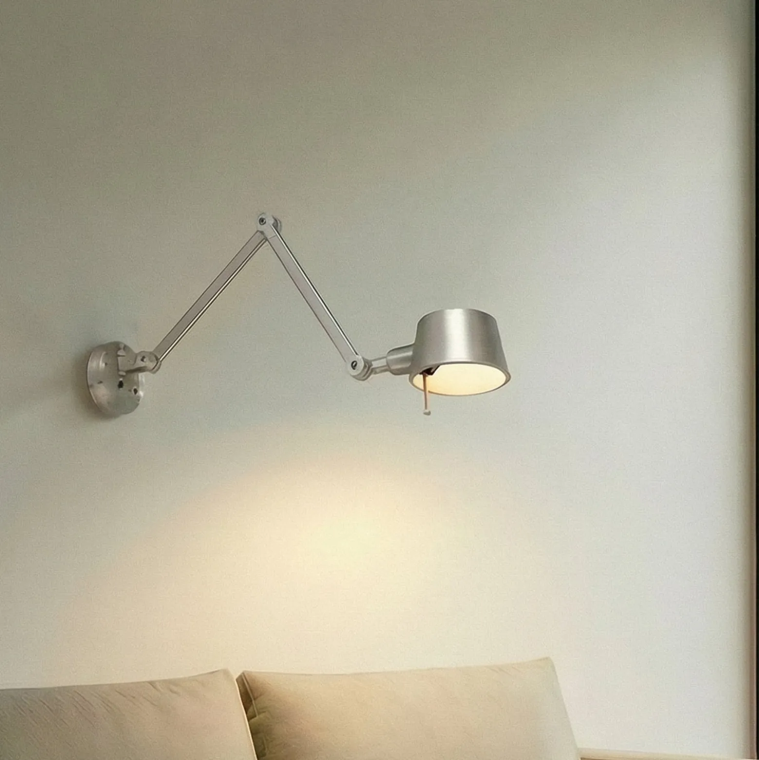Lucande Silka-seinävalaisin, 91 cm, nikkeli, säädettävä, E27