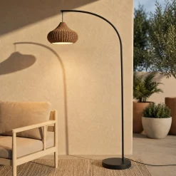 Lucande Taniola -lattiavalaisin ulos, beige, rottinki, 195 cm, IP44