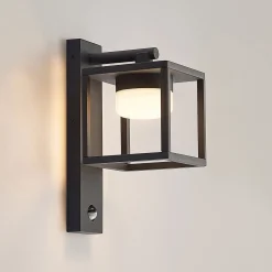 Lucande Timio ulkoseinävalaisin, alasvalo, anturi, GX53, IP44