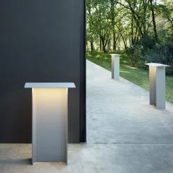 Luceplan Fienile-LED-pylväsvalo 72cm vaaleanharmaa