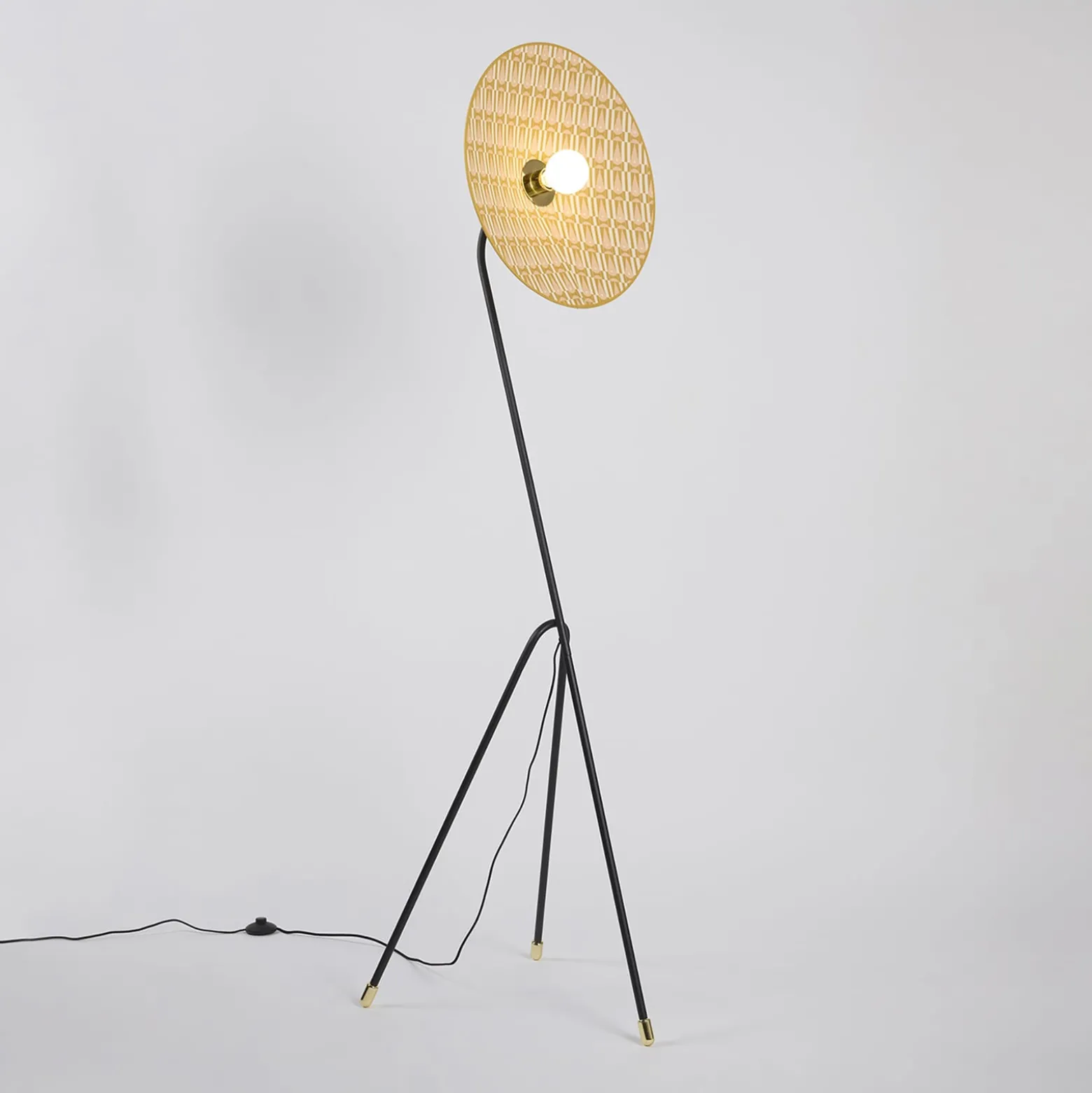 MARKET SET Gatsby-lattiavalaisin, myra, kolmijalka, Ø 50 cm, E27