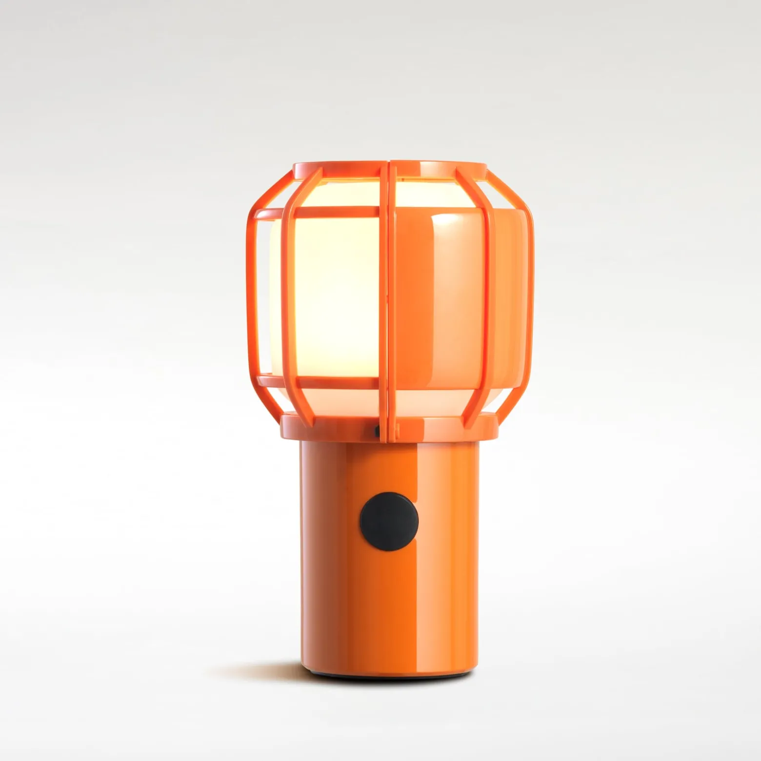 MARSET Chispa -LED-akkuterassilamppu IP44 oranssi