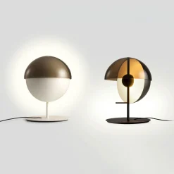 MARSET Theia M -LED-pöytälamppu Ø 32 cm musta