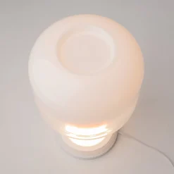 Maytoni LED-pöytävalaisin Spirito, valkoinen, lasi, korkeus 42 cm
