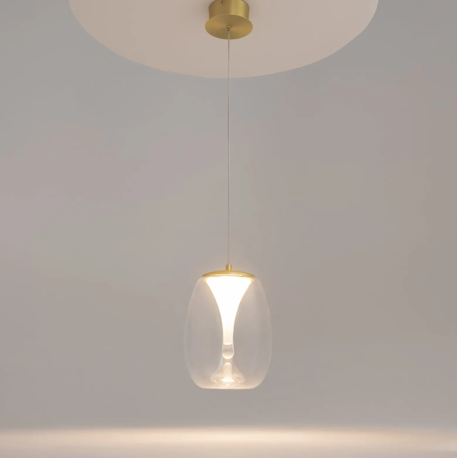 Maytoni LED-riippuvalaisin Splash, kirkas, Ø 20 cm, lasi