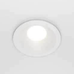 Maytoni upotettava kattovalaisin Zoom valkoinen Ø 8,5 cm alumiini IP65 GU10
