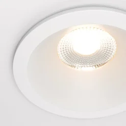 Maytoni Zoom LED uppoasennusvalaisin 930 IP65 pyöreä kolmio, valkoinen