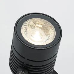 Musta LED-ulkokohdevalaisin Maris maapiikillä