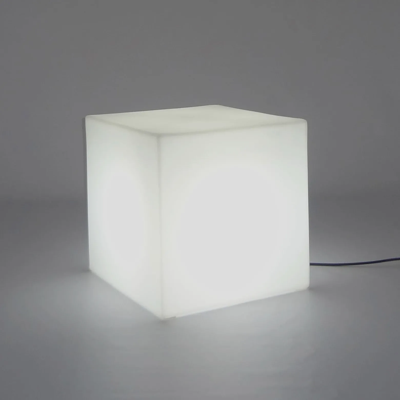 Newgarden Cuby LED-koristevalo kaapelilla, 40x40cm, 40x40cm